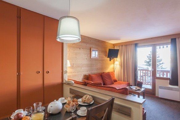 Residence L Ours Blanc Alpe D Huez France Skiworld