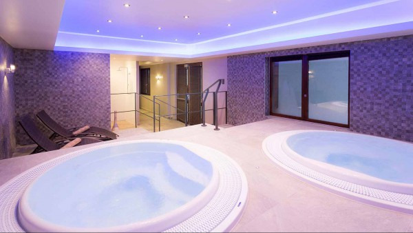 Hotel Club Les Arolles Val Thorens France Skiworld